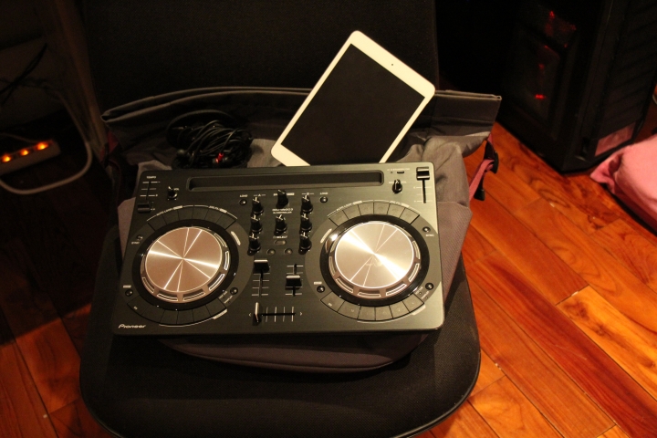 <開箱> Party隨我行，DJ就是我 Pioneer DDJ-WeGO3