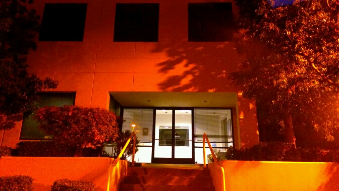 HTC one M8 相機拍出的照片顏色?