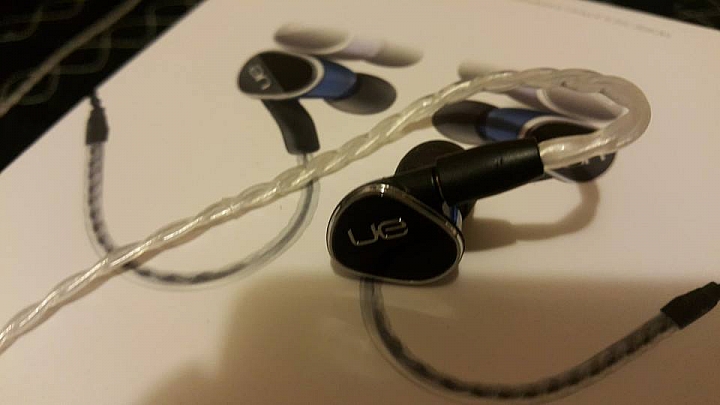 UE900 +  Zeus Unlimited Edition