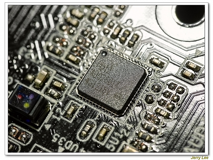 十字星芒的逆襲 ASRock H97M Pro4