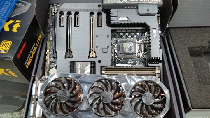組給腦公的PC終於組好了