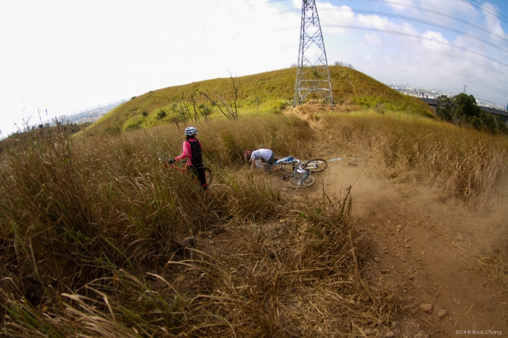 登山車界歡樂賽事 - 到底是真級八還是超級八，好混亂阿。