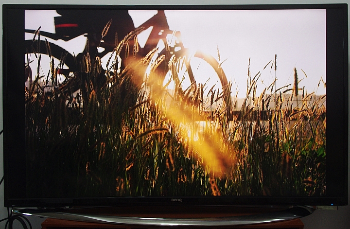 BenQ 55RU6600 黑湛屏曲面電視開箱和不專業評測
