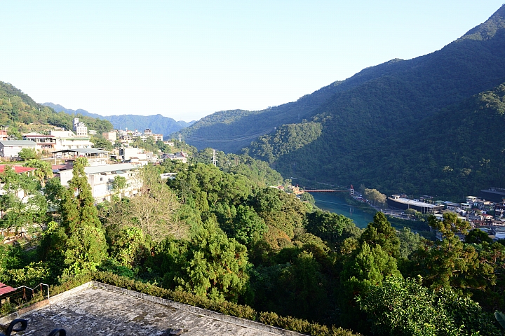 高雄直開4個半小時到烏來山水妍溫泉會館，享受泡湯趣。