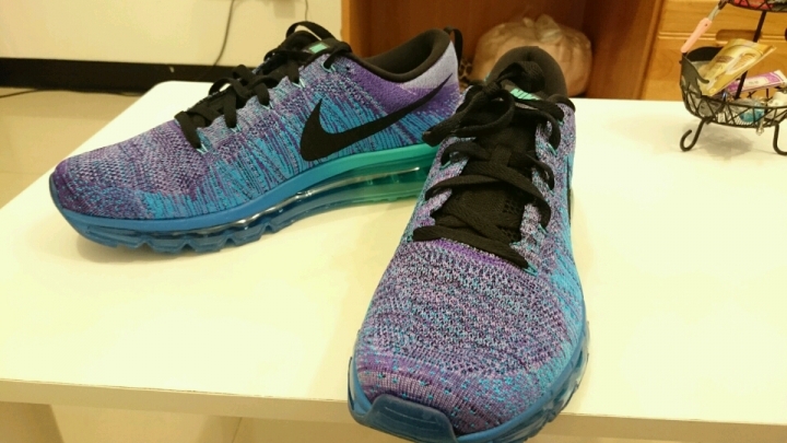 nike flyknit max藍色款