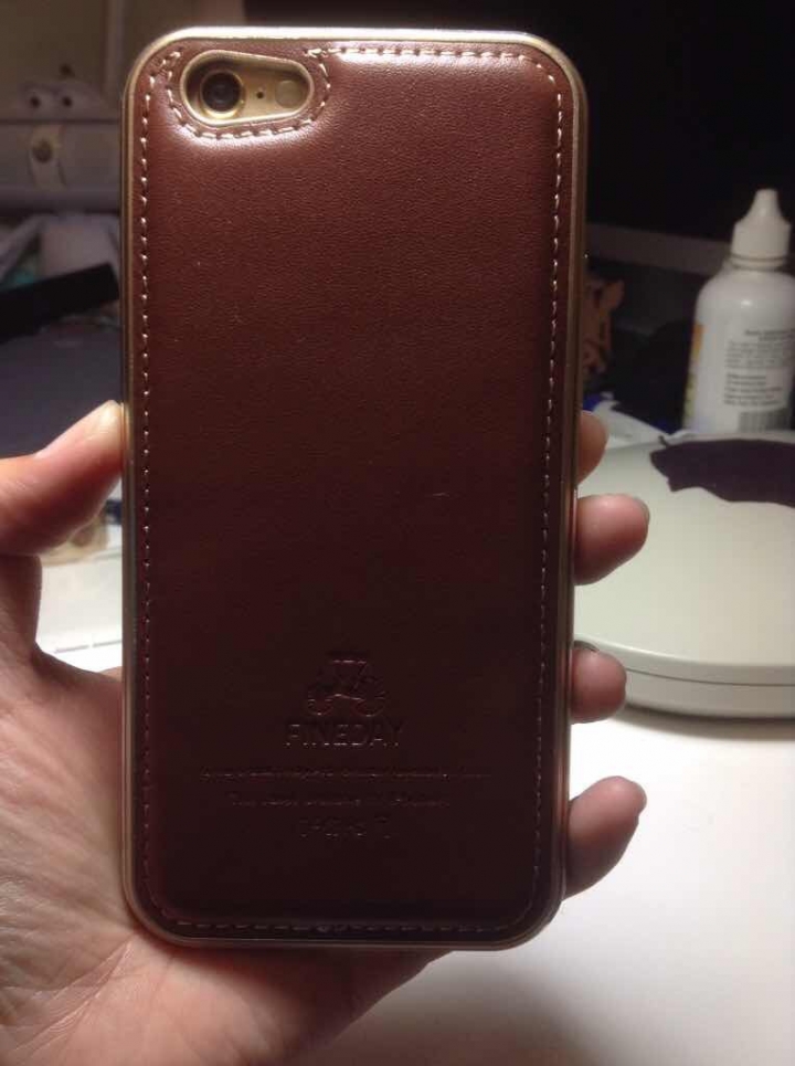（純分享）Iphone6 太空鋁 + 義大利真皮背蓋保護殼