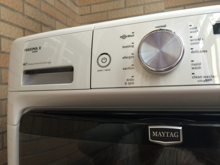 「開箱」15公斤滾筒洗衣機 美泰克 MAYTAG MHW4200BW