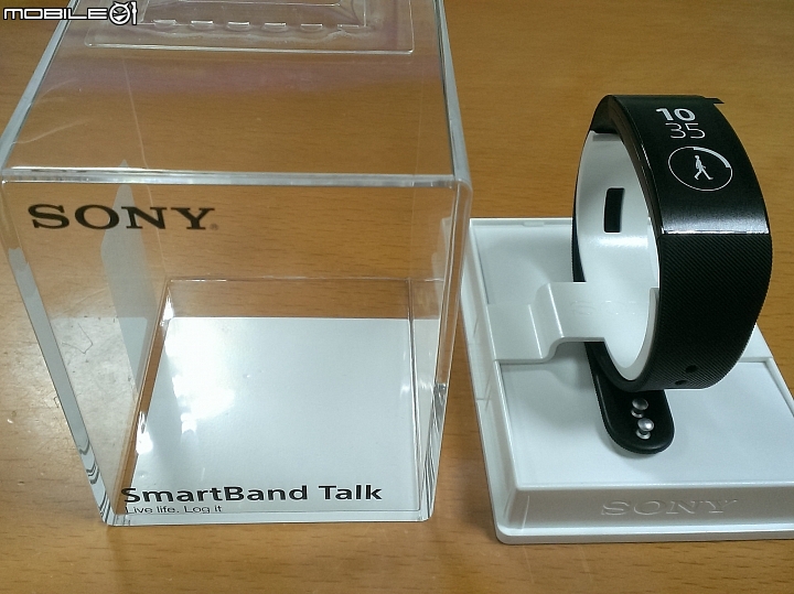 [開箱] SONY Smartband Talk "SWR30 " & 體驗文