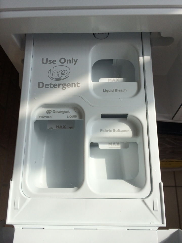 「開箱」15公斤滾筒洗衣機 美泰克 MAYTAG MHW4200BW