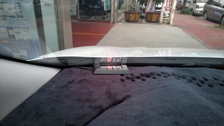 2014/12/11 小改款白柴ix35交車了~