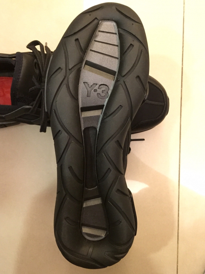 ［ALL BLACK］Y-3 QASA RACER 開箱！