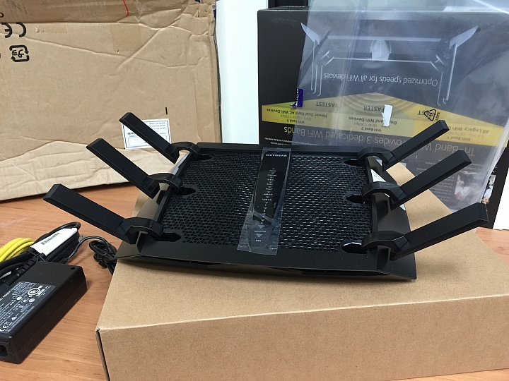 Netgear R8000 簡易開箱