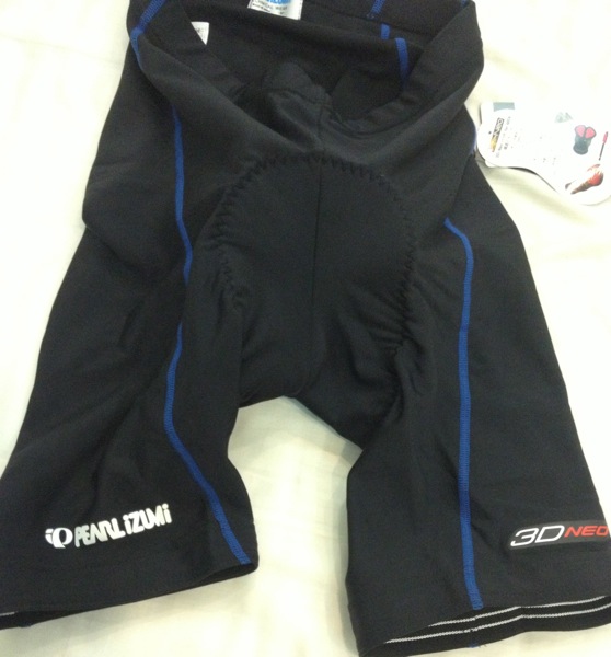 [請益]小弟最近想買車褲跟壓縮褲的問題