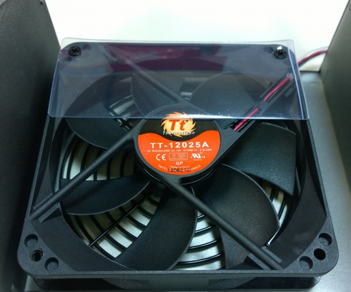 Thermaltake TR2-450W 拆解測試不開箱
