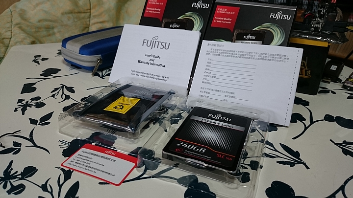 [開箱][測試]強效耐操！平價SLC SSD Fujitsu FSX 240GB×2 單顆與陣列效能測試