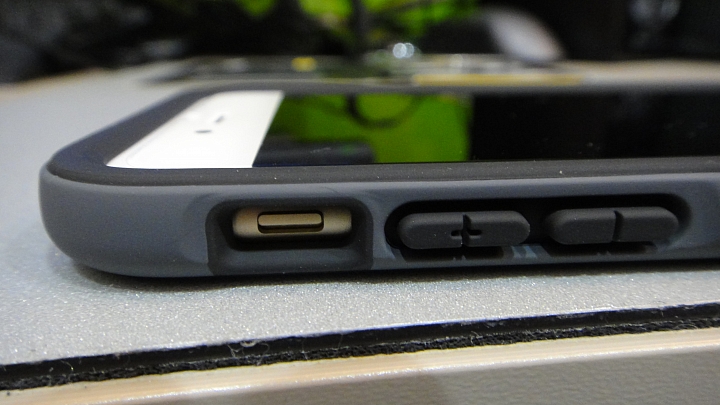 [簡單開箱] 犀牛盾iPhone 6黑色保護殼