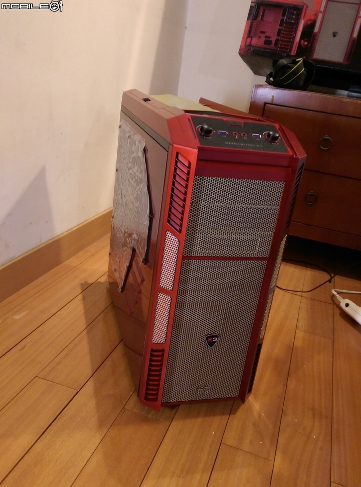 鋼鐵人配色 Aerocool Xpredator X3 Avenger iron man 首發開箱!