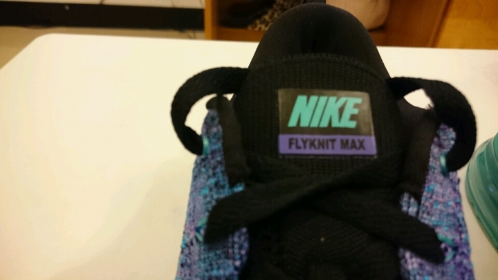 nike flyknit max藍色款