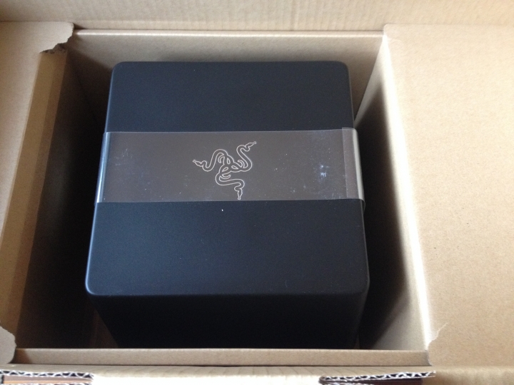[開箱] 燒燙燙 RAZER Leviathan 利維坦 5.1 SOUND BAR 電競喇叭不專業開箱!!