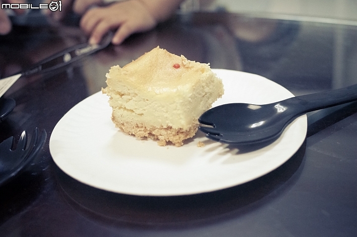 [開箱]~Cheese Cake 1~乳酪蛋糕中的愛馬仕，有點誇張的藍莓乳酪蛋糕--12/8 追加開箱~經典1583