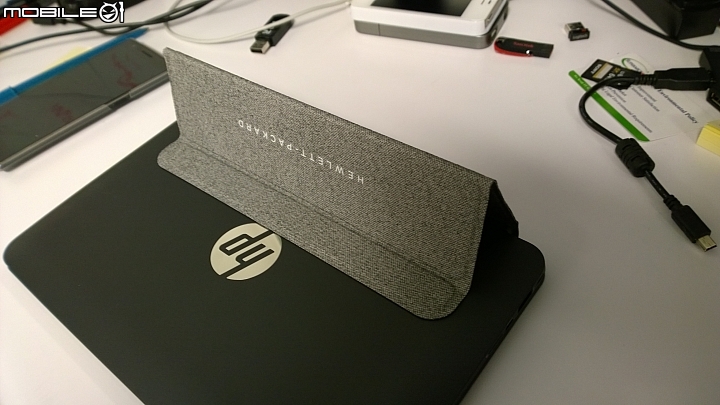 HP Pavilion x2 10-k077nr 實機圖片