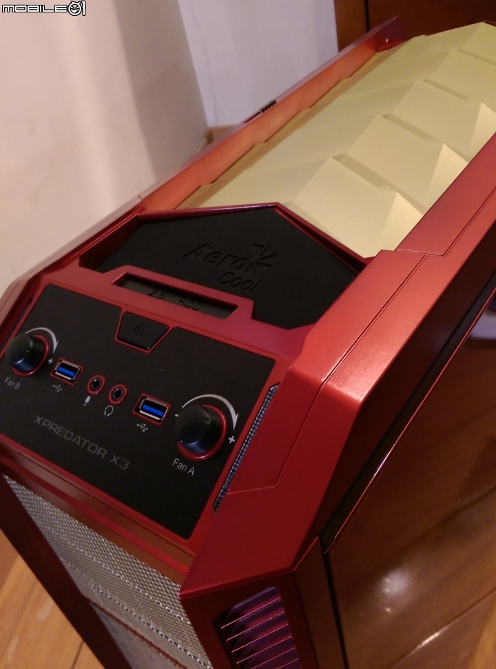 鋼鐵人配色 Aerocool Xpredator X3 Avenger iron man 首發開箱!