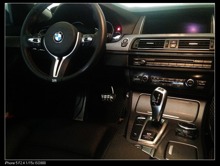 2014 F10 LCI 520D 再一發，DIY內裝飾板貼膜