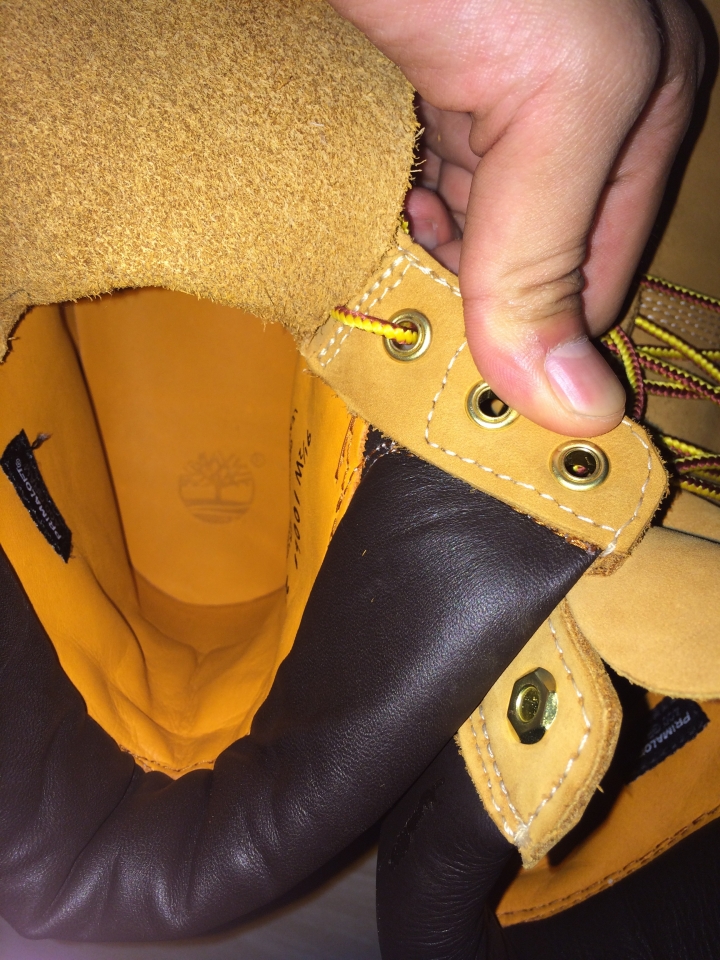 剛買的timberland黃靴10061痛不欲生...求幫助解答