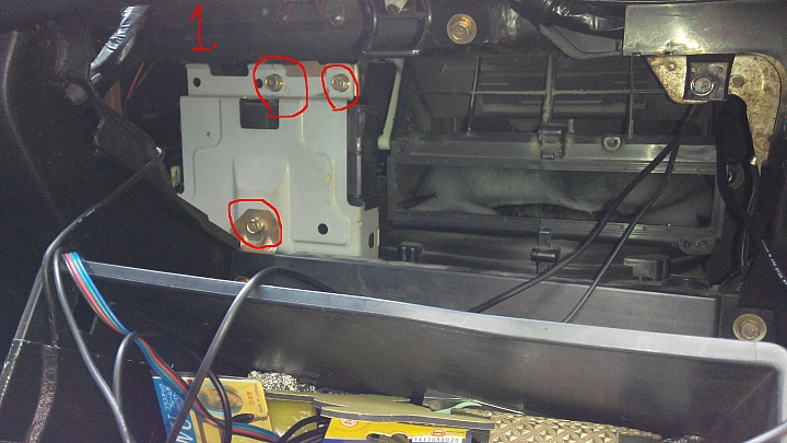 virage io 06年  DIY 使用 3M 冷氣除臭清潔劑