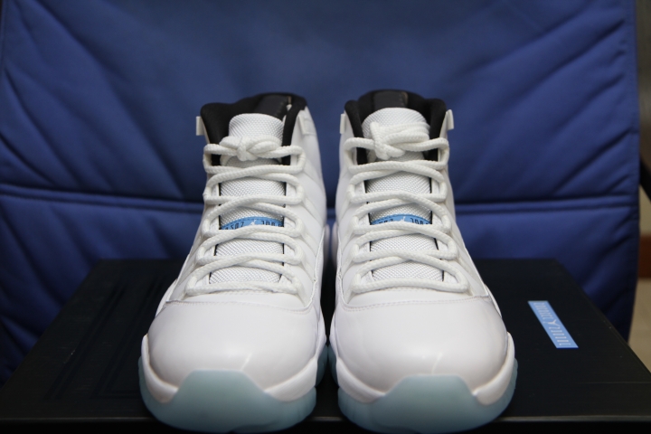 ［開箱］Air Jordan XI - Legend Blue