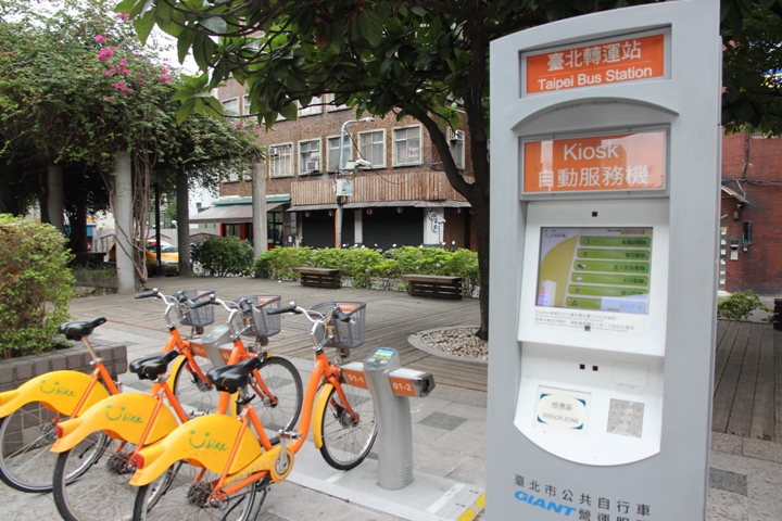 騎 U-Bike 輕 鬆 遊 台 北 大 稻 埕 ( 大 同 區 )