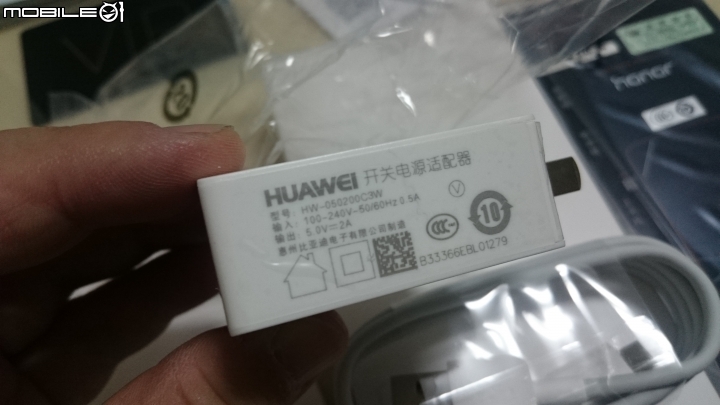 榮耀6 PLUS 雙4G 黑色 簡單開箱~~