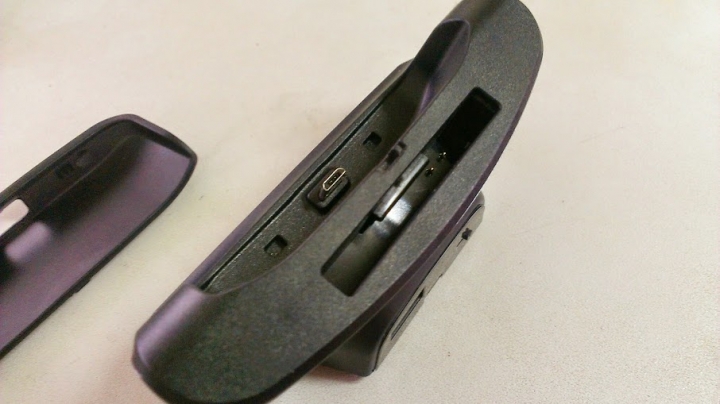 [開箱] LG G3 副廠 手機座+電池座充