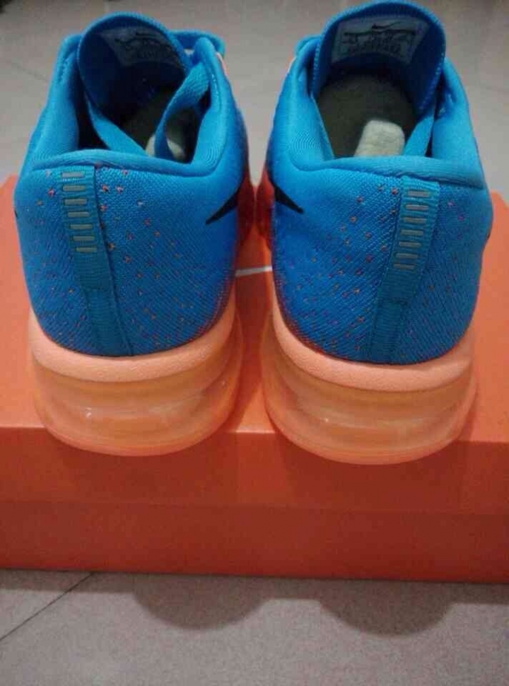 請大家幫忙來辨識一下nike flyknit air max