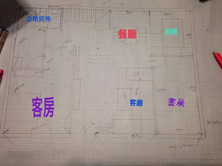 想蓋透天自住。格局有問題