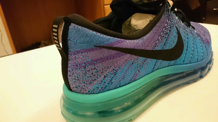 nike flyknit max藍色款