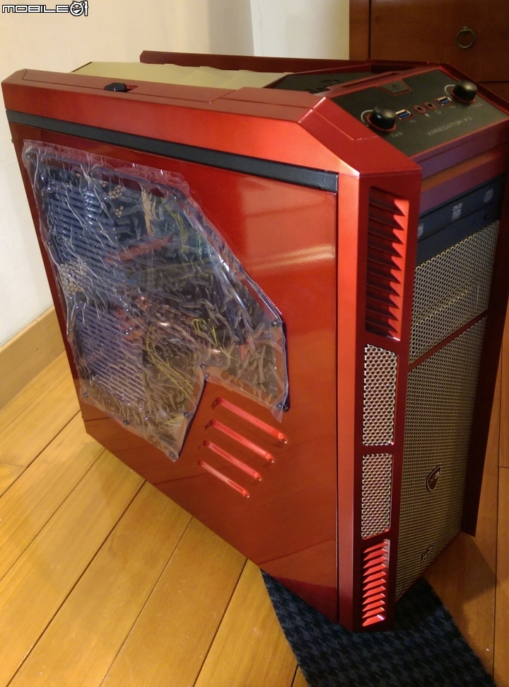 鋼鐵人配色 Aerocool Xpredator X3 Avenger iron man 首發開箱!