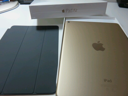 01的第一篇開箱文獻給iPad Air 2(非專業) 希望可以蓋個大樓XD