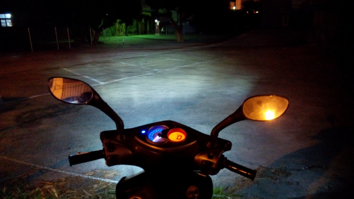 CREE H4 LED 30W 3000LM 機車 大燈 開箱（有用過這顆的一起po照分享吧）