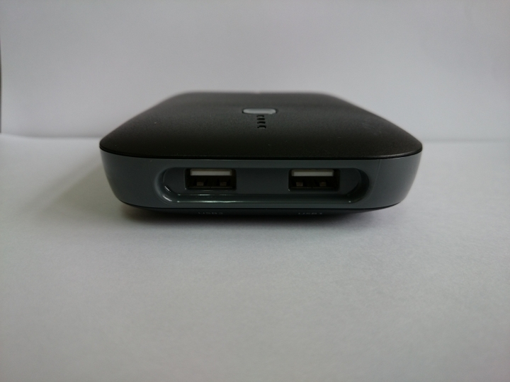 【開箱】Amacrox PB10400 行動電源