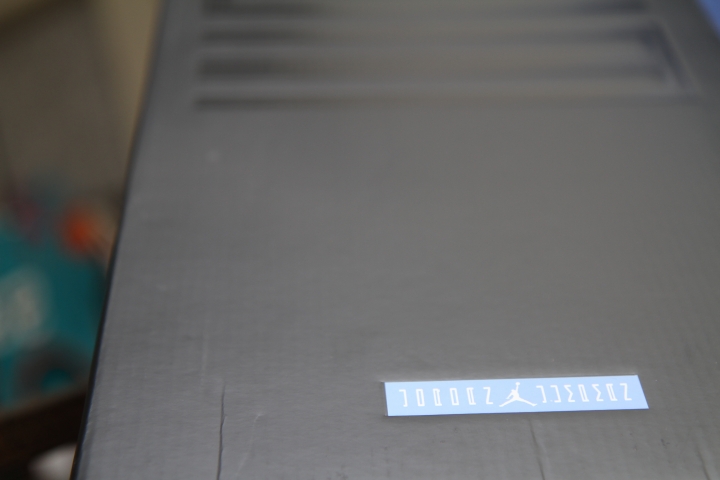 ［開箱］Air Jordan XI - Legend Blue