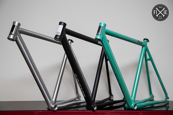 分享 8Bar KRZBERG Frameset 平光黑