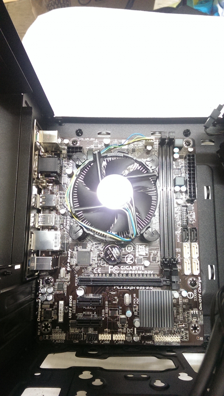 cooler master elite 110  硬塞技嘉B85M-D2V 成功