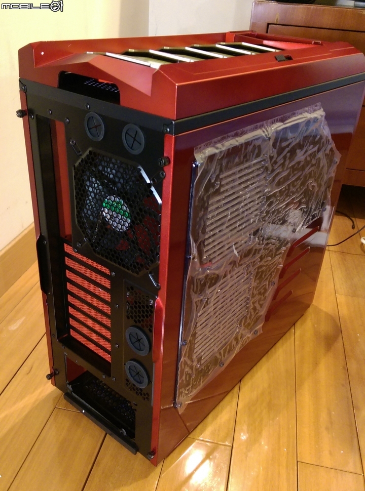鋼鐵人配色 Aerocool Xpredator X3 Avenger iron man 首發開箱!