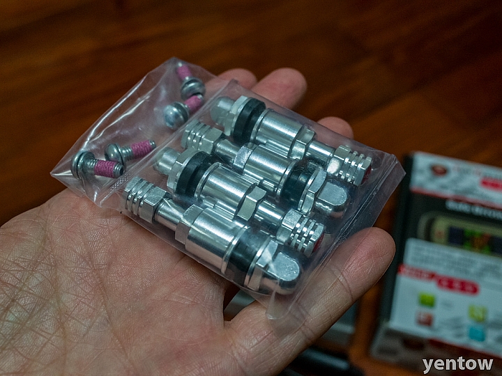 入手TPMS（無線胎壓監測器）開箱