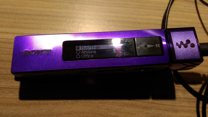 SONY WALKMAN NWZ-M504開箱