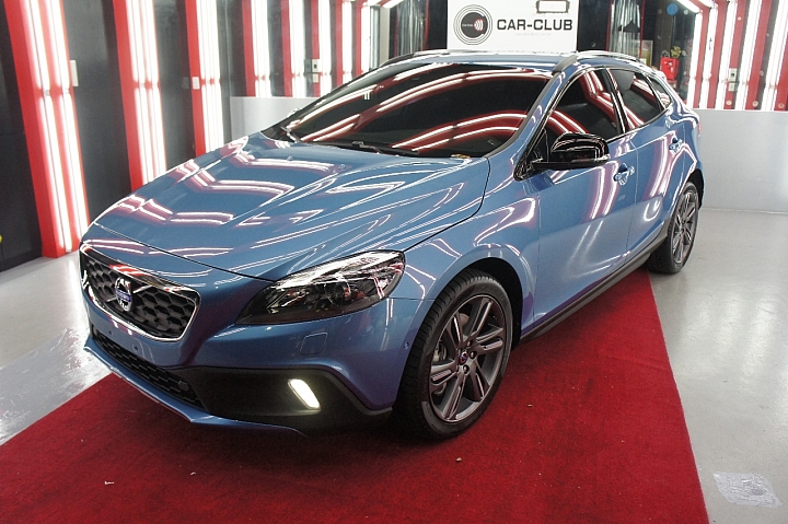 【開箱】VOLVO V40 Cross Country D4
