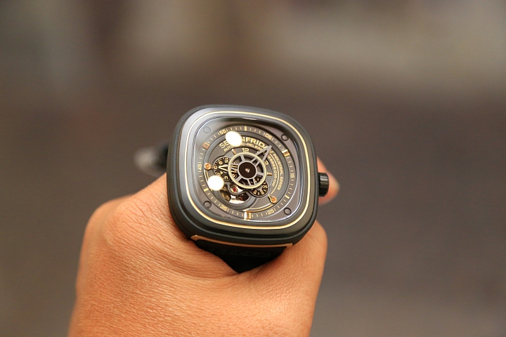 [開箱]窮人快樂錶之死 VS. SEVENFRIDAY P2-2開箱