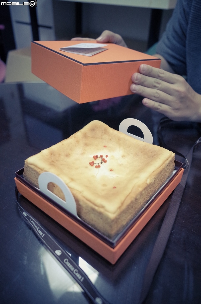 [開箱]~Cheese Cake 1~乳酪蛋糕中的愛馬仕，有點誇張的藍莓乳酪蛋糕--12/8 追加開箱~經典1583