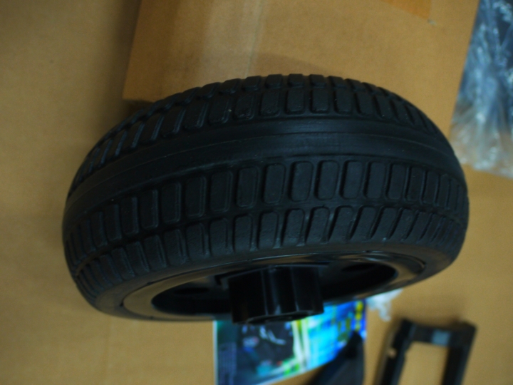 Mercedes-benz M-Clas  ML63 AMG  頂級奢華版 (兒童用)開箱